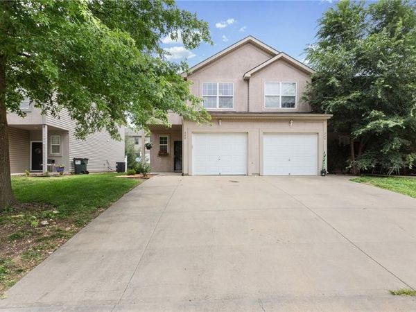 228 N 4th Terrace, Louisburg, KS 66053