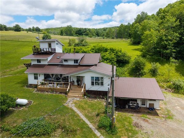 6284 Honey Run Road , Hornell, NY 14843