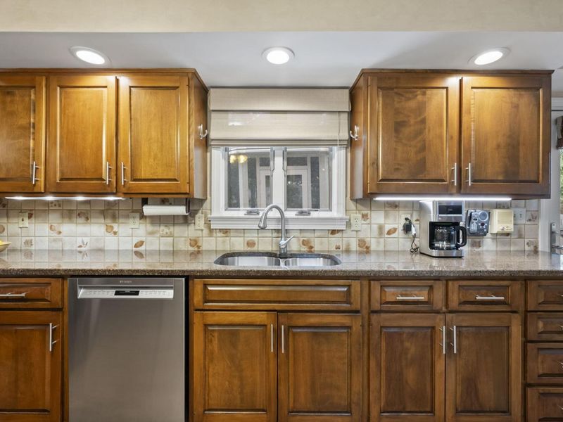 4671 Coach Road, Upper Arlington, OH 43220 Photo 12