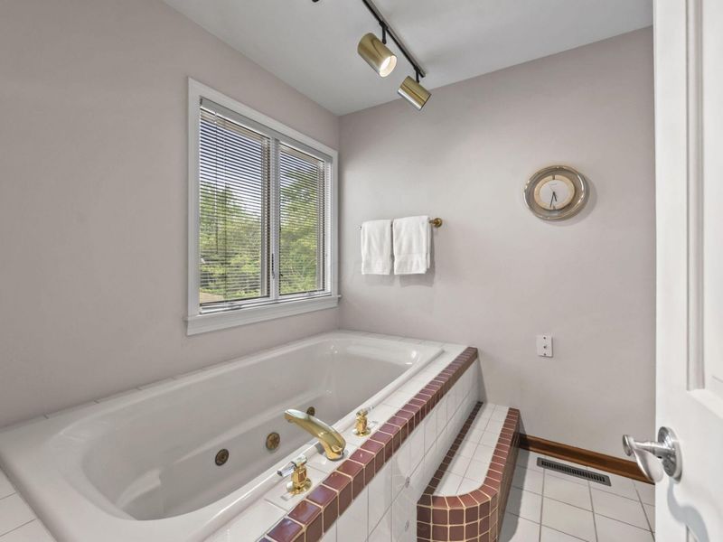 4671 Coach Road, Upper Arlington, OH 43220 Photo 33