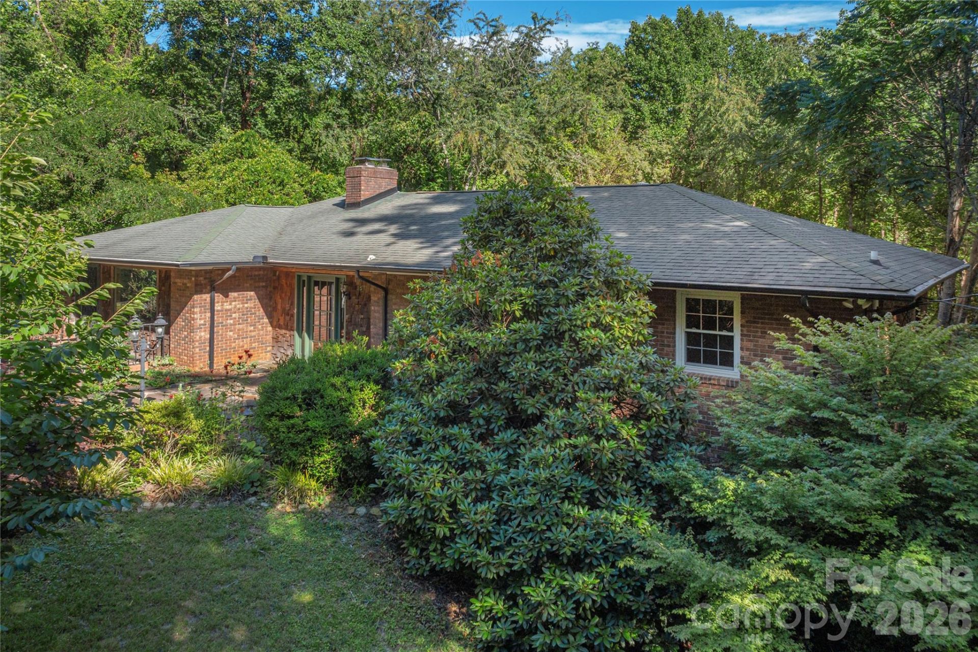 35 Mckinney Road, Asheville, NC 28805 Main Photo