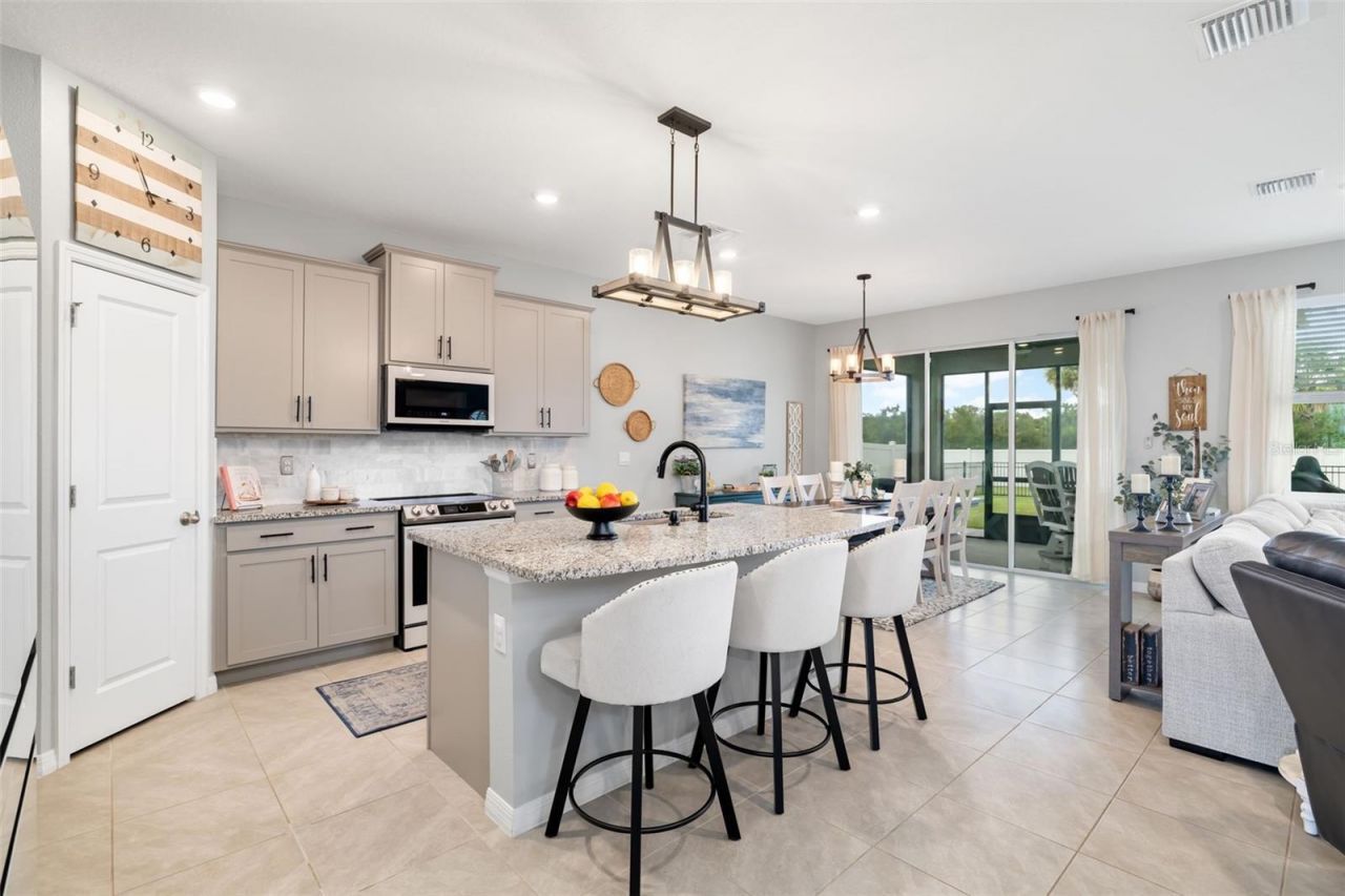 15905 5th Avenue E, Bradenton, FL 34212 Photo