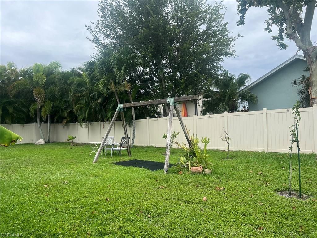 5231 SW 27th Pl, Cape Coral, FL 33914 Photo