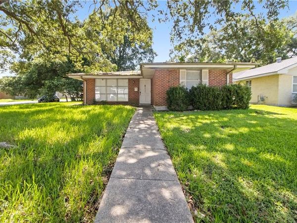 2737 BRISTOL Place , New Orleans, LA 70131