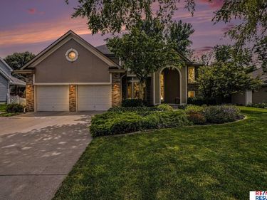 503 W Centennial Drive, Papillion, NE 68046