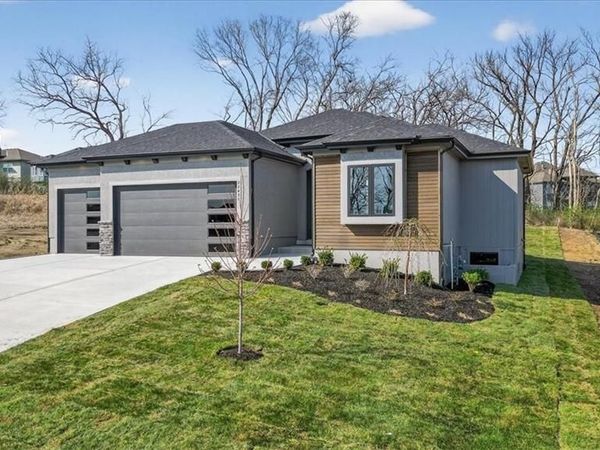 22480 W 89th Terrace, Lenexa, KS 66227