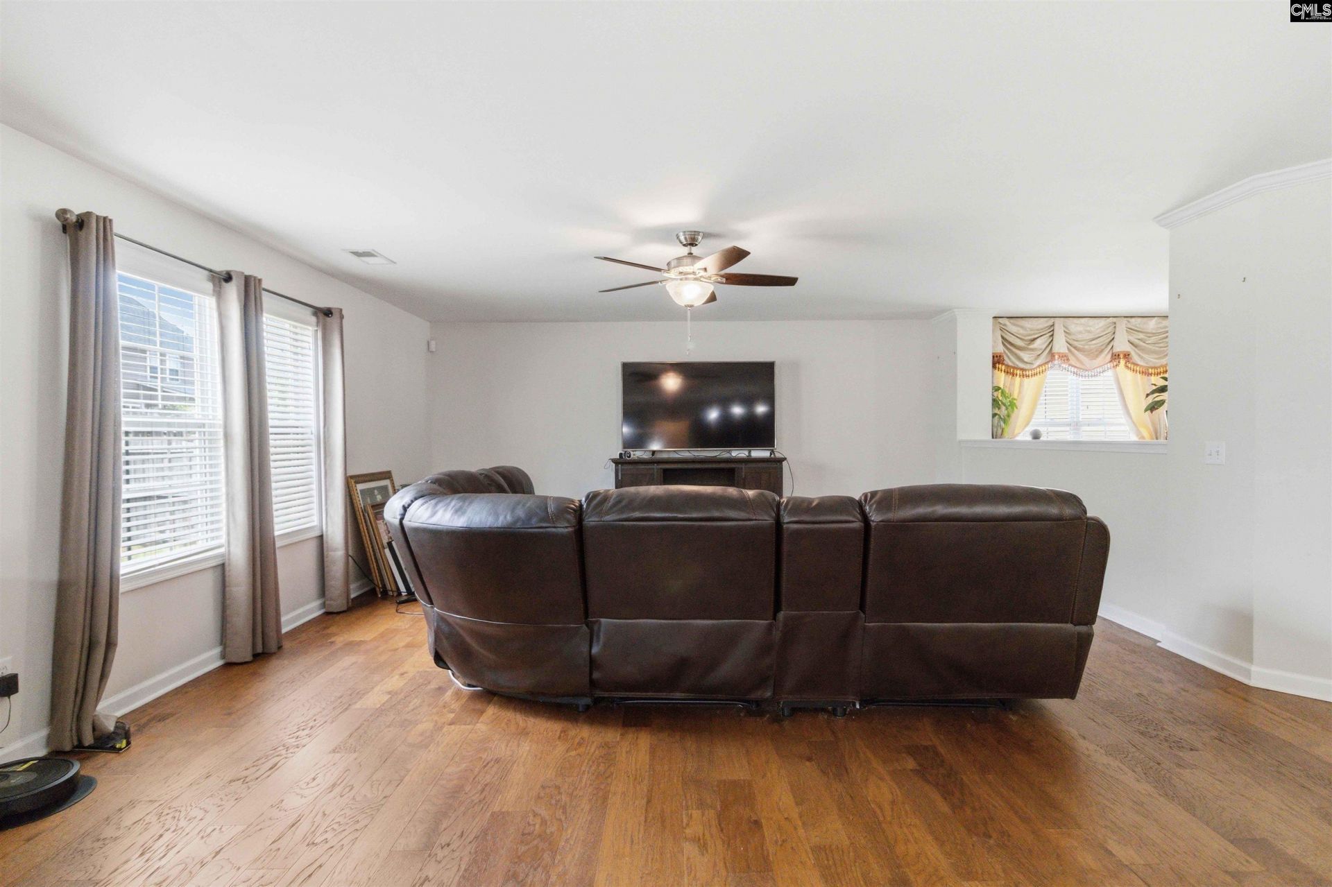 536 Mansfield Lane Photo 15