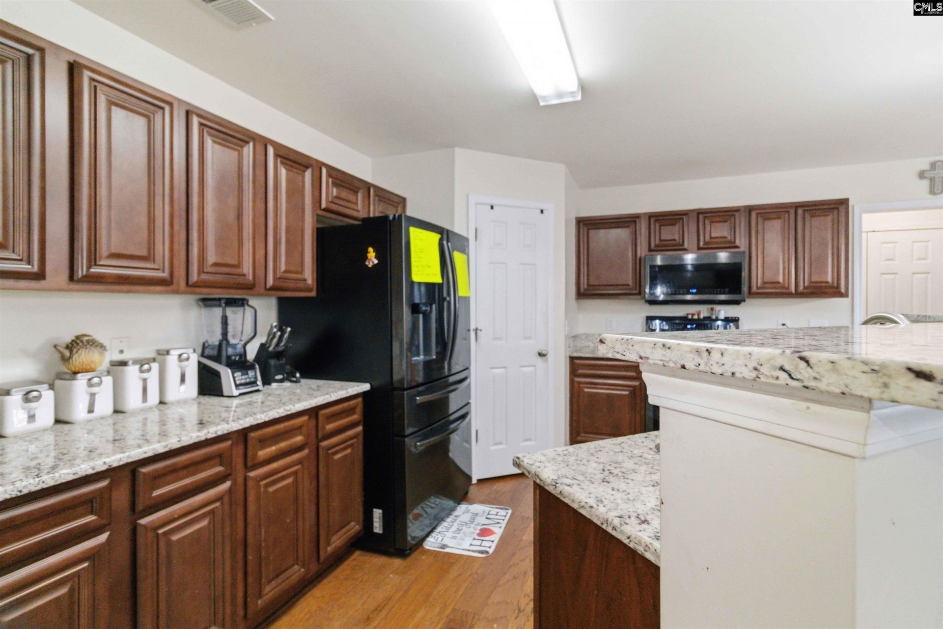 536 Mansfield Lane Photo 9