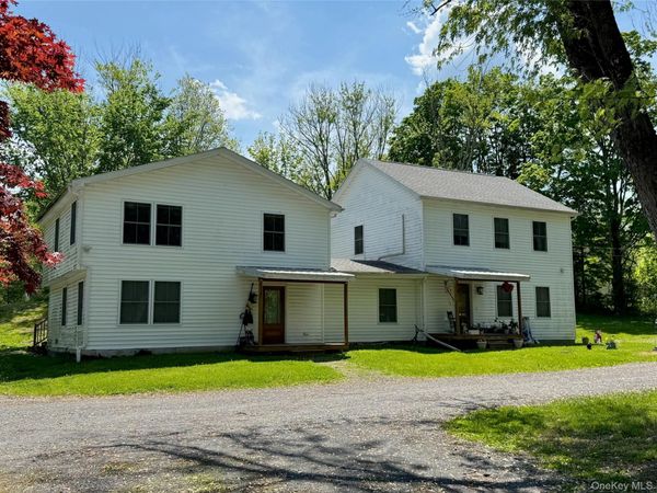 230 State Route 32 N, New Paltz, NY 12561