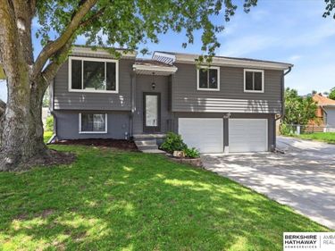 6204 S 140th Avenue, Omaha, NE 68137