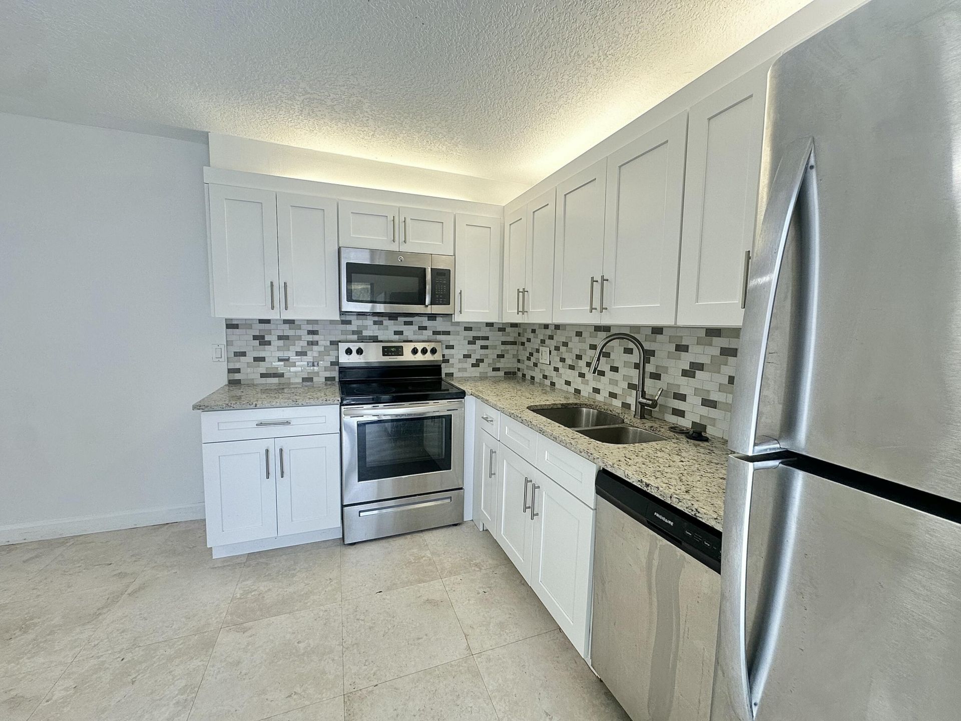 173 Lake Arbor Drive, Palm Springs, FL 33461 Photo
