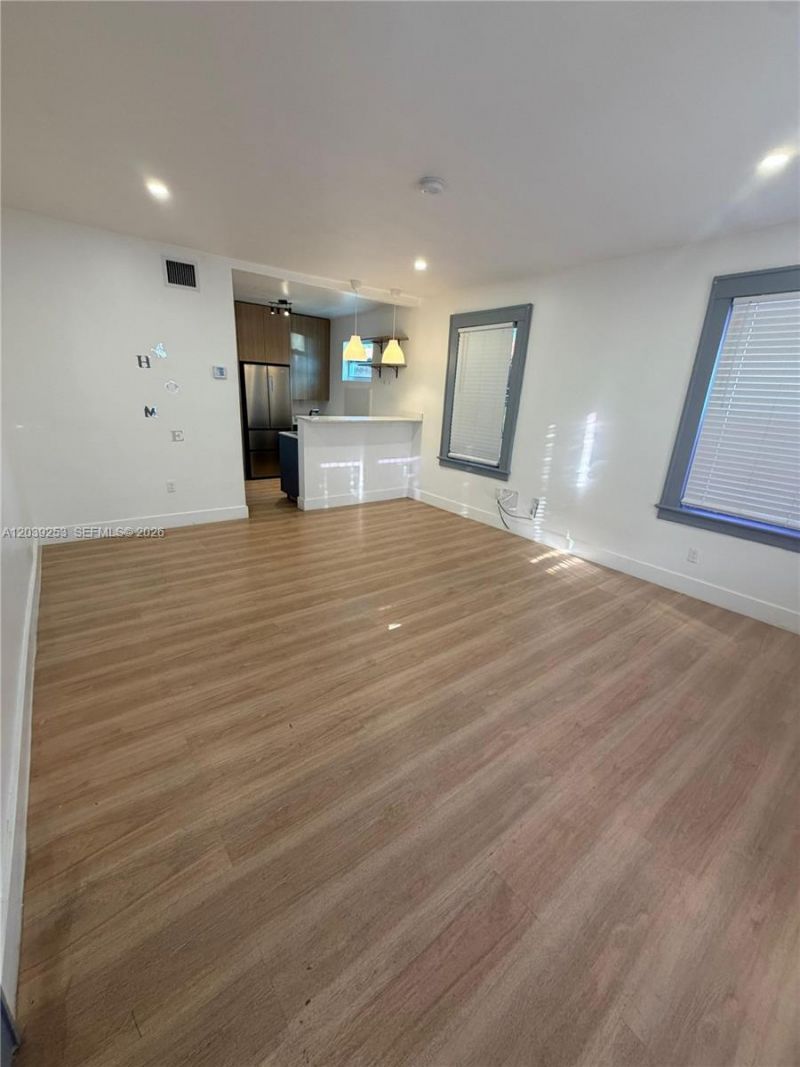 453 NW 25th Ct, Unit 1, Miami, FL 33125 Photo