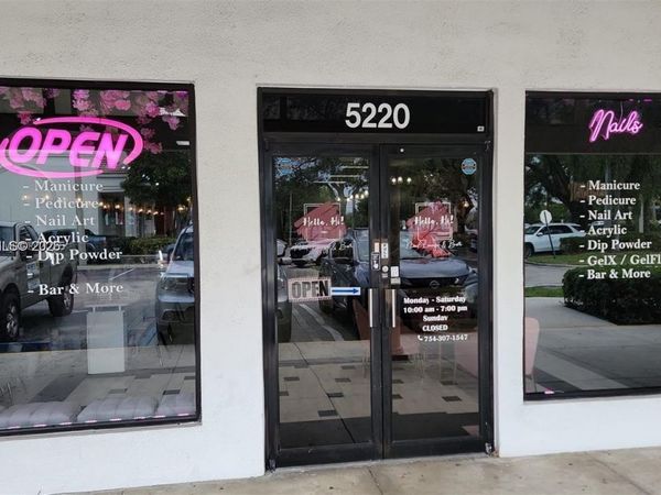 5220 Coconut Creek Pkwy , Margate, FL 33063