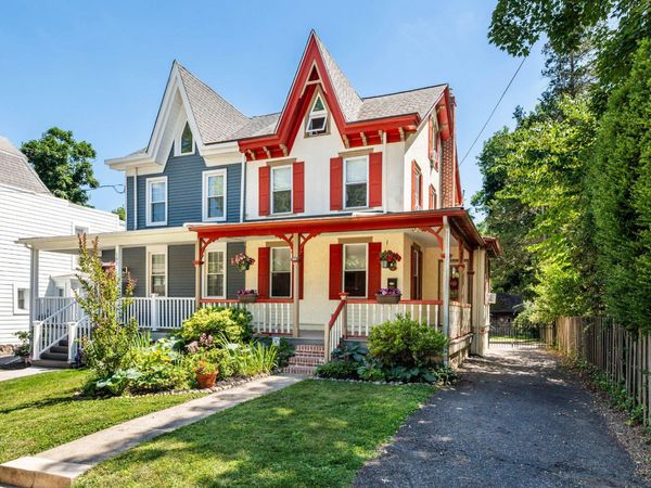 100 E JEFFERSON STREET, MEDIA, PA 19063