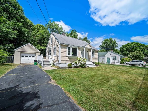547 Colonial Drive, Portsmouth, NH 03801