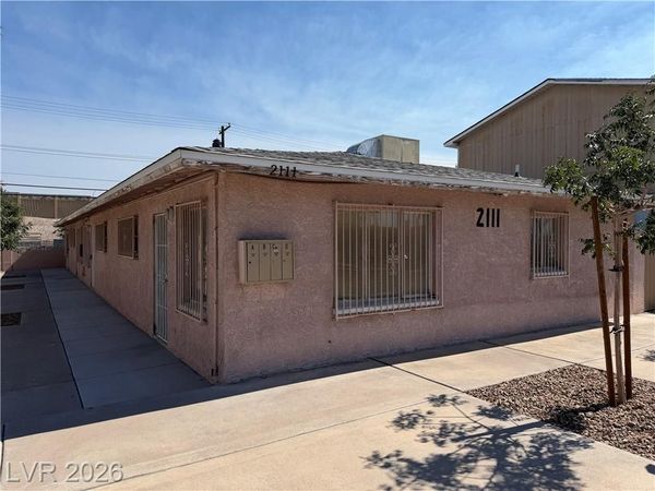 2111 Stewart Avenue, Unit B, Las Vegas, NV 89101