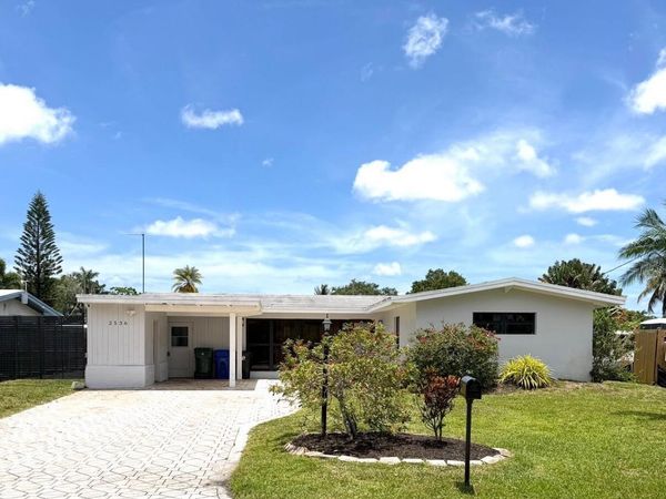 2536 Gulfstream Lane, Fort Lauderdale, FL 33312