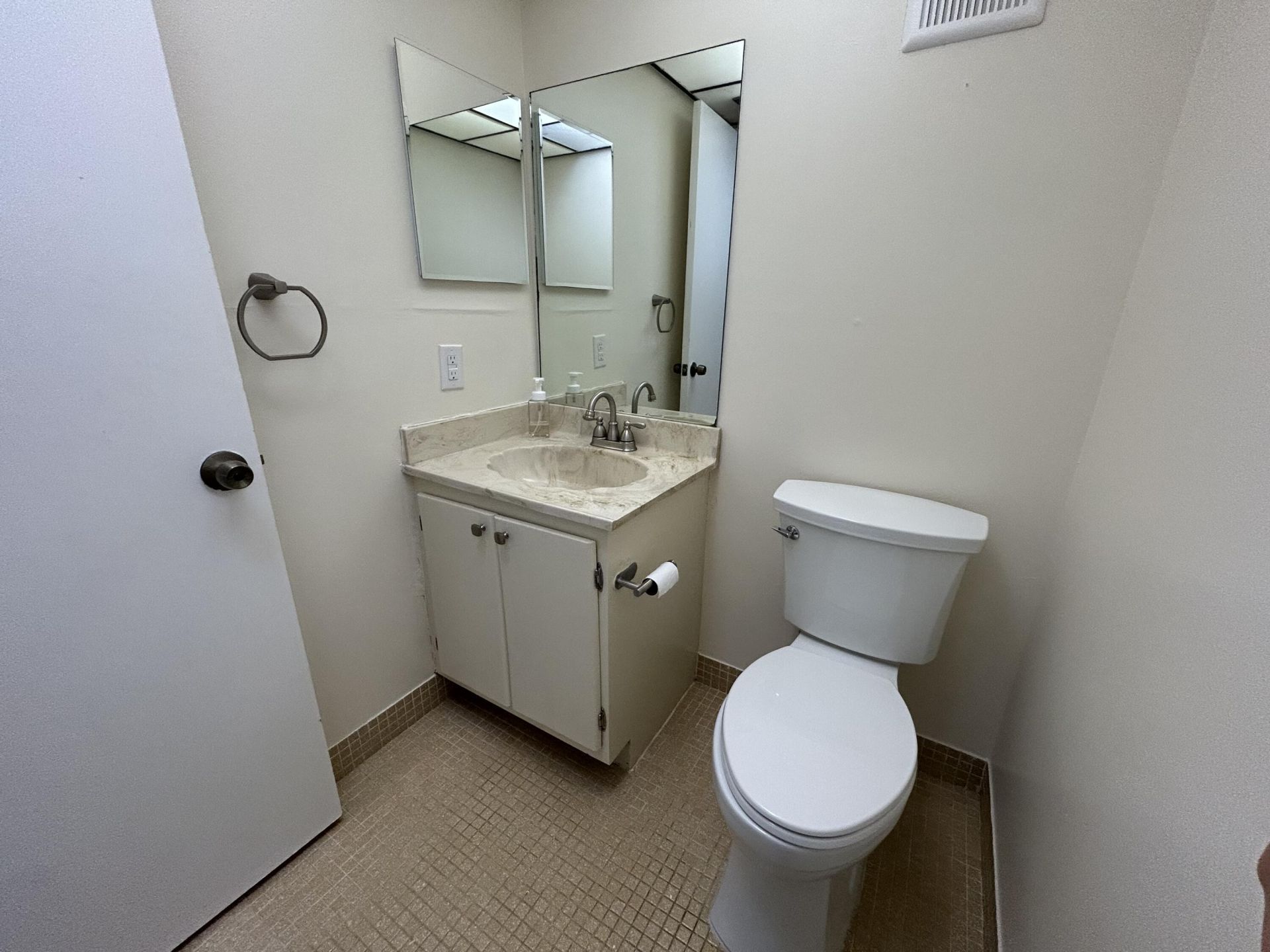 3301 NW 47th Terrace, Unit 210, Lauderdale Lakes, FL 33319 Photo