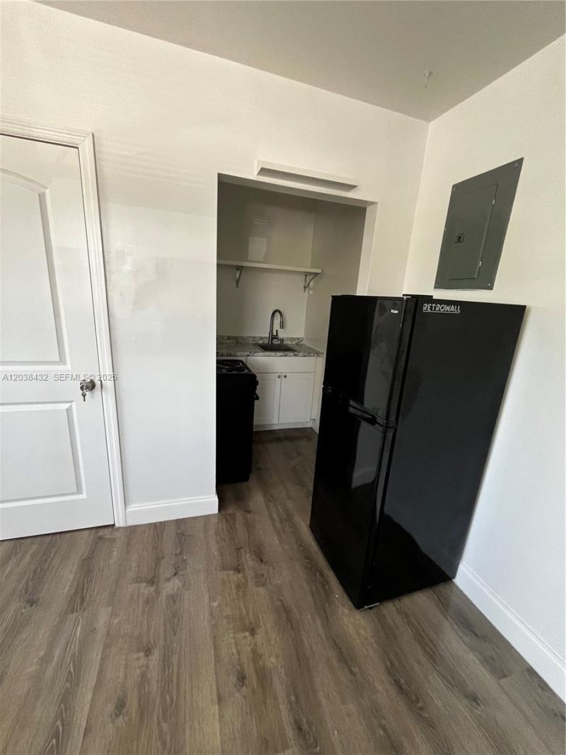 5926 Wiley St, Unit 3, Hollywood, FL 33023 Photo