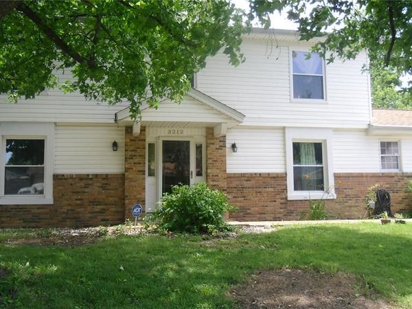 3212 West Boulevard, Belleville, IL 62221