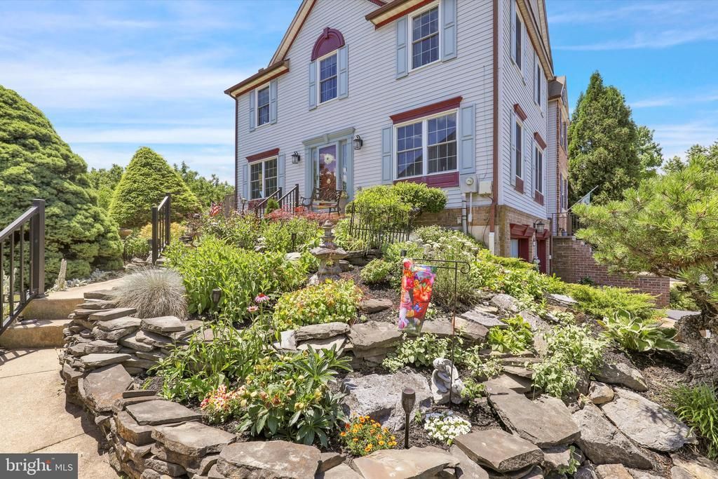 124 SPRUCE CT U-0004 COURT, ANNVILLE, PA 17003
