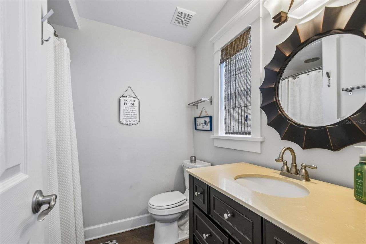 21 S Lake Street, Crescent City, FL 32112 Photo