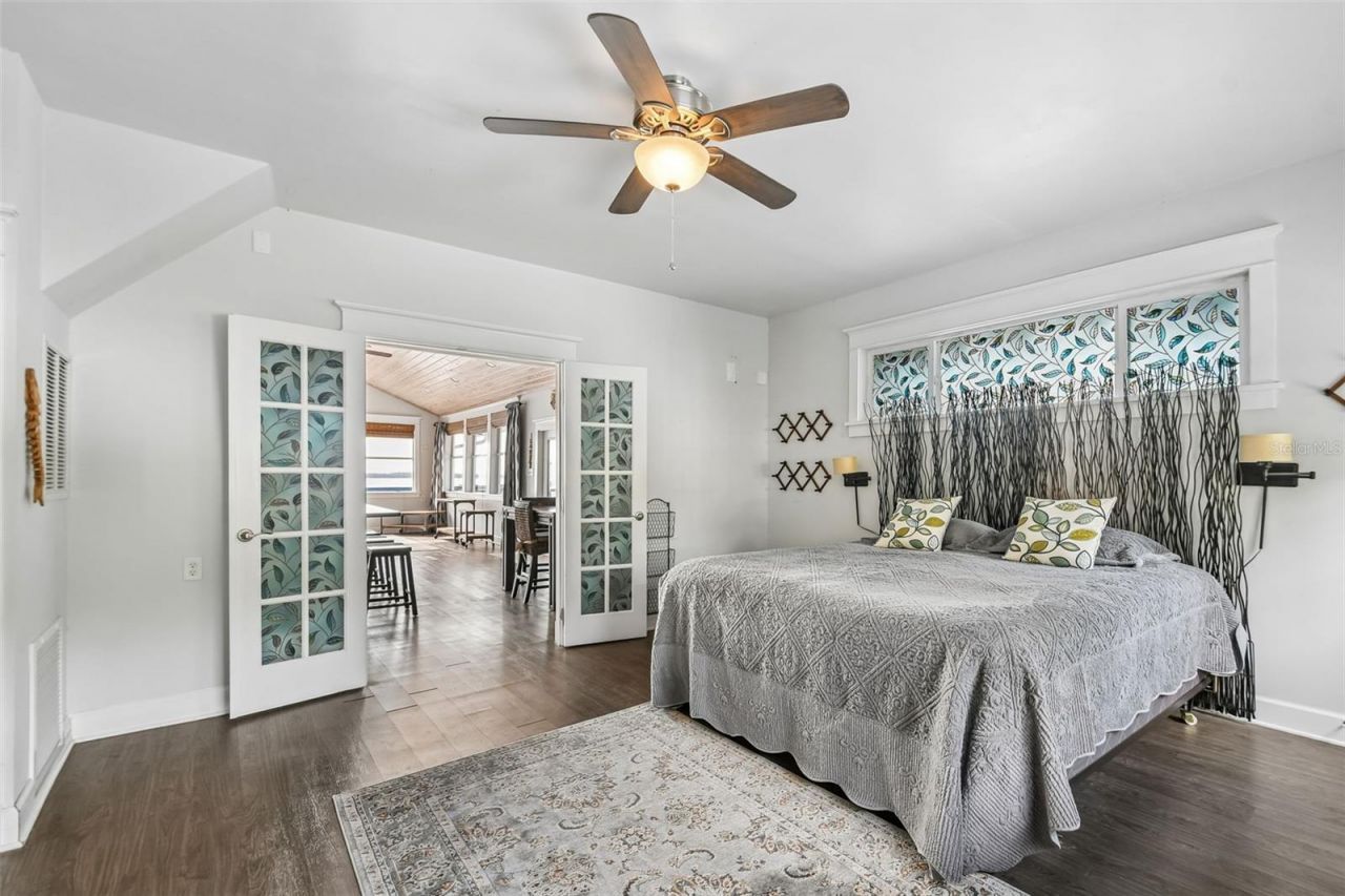 21 S Lake Street, Crescent City, FL 32112 Photo