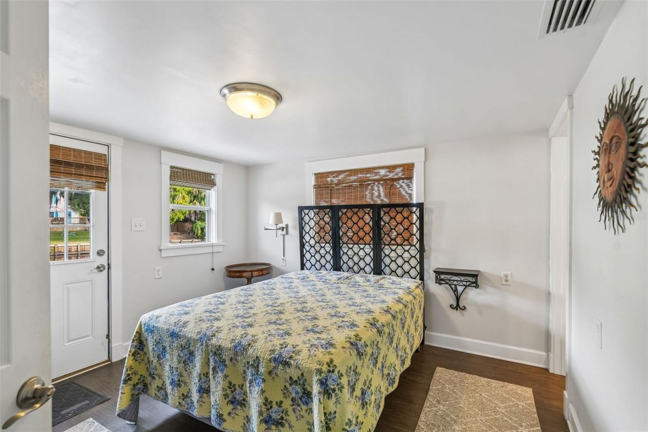 21 S Lake Street, Crescent City, FL 32112 Photo