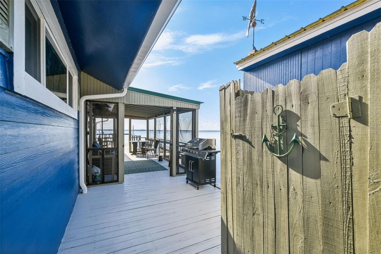 21 S Lake Street, Crescent City, FL 32112 Photo