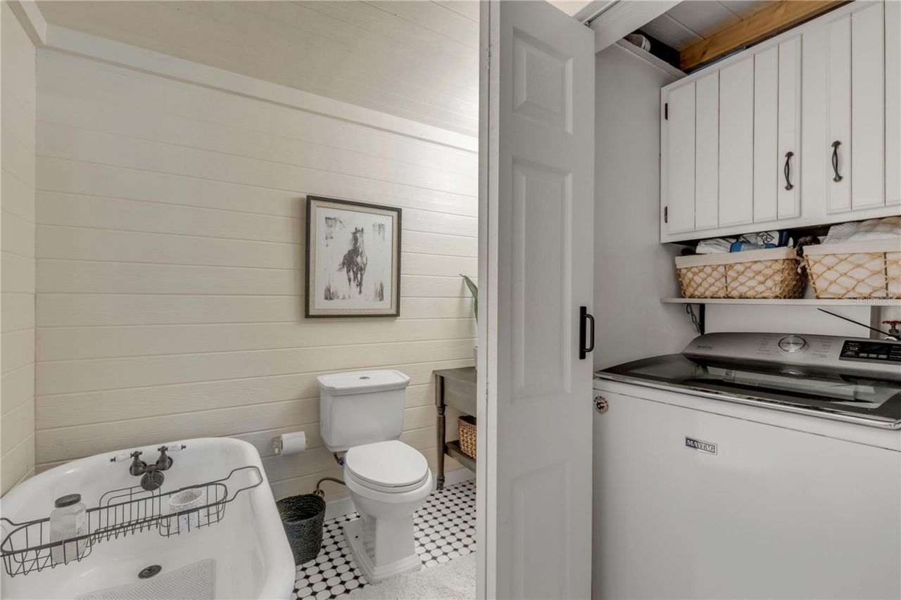 2195 W Poinsettia Drive, Port Orange, FL 32128 Photo