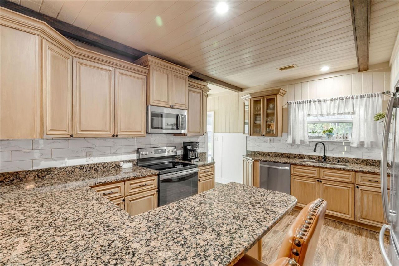 2195 W Poinsettia Drive, Port Orange, FL 32128 Photo