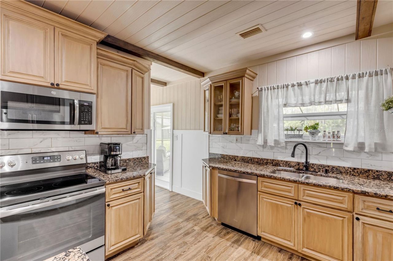 2195 W Poinsettia Drive, Port Orange, FL 32128 Photo