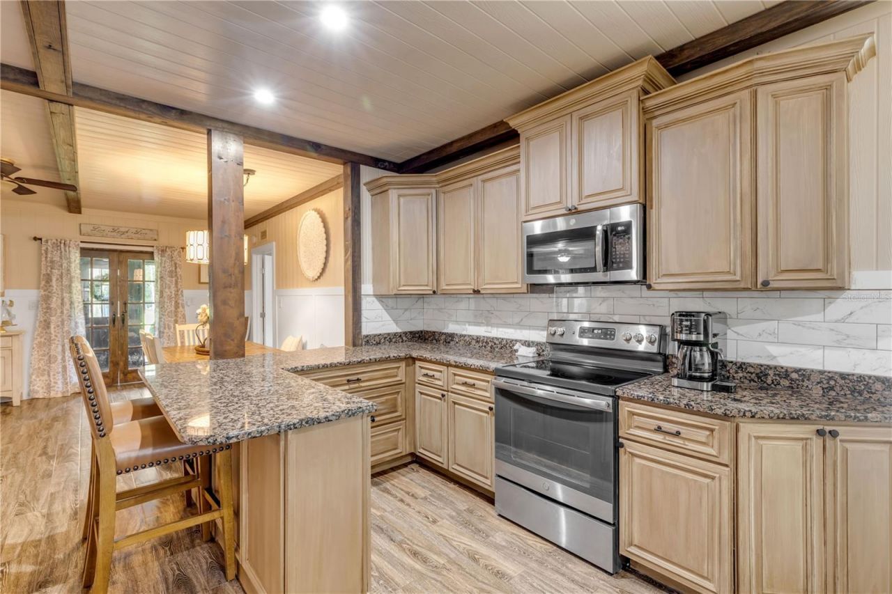 2195 W Poinsettia Drive, Port Orange, FL 32128 Photo