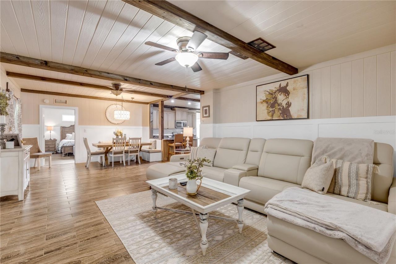 2195 W Poinsettia Drive, Port Orange, FL 32128 Photo