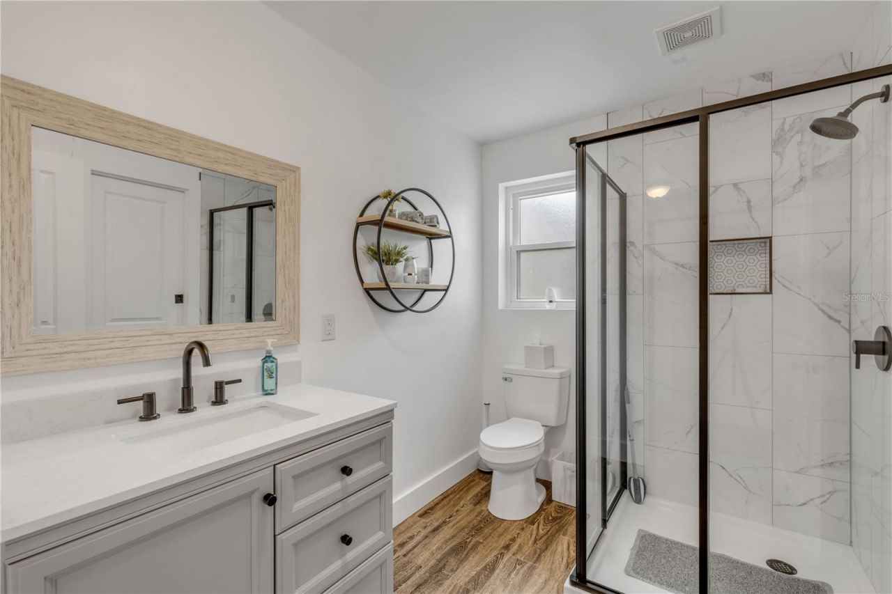 2195 W Poinsettia Drive, Port Orange, FL 32128 Photo