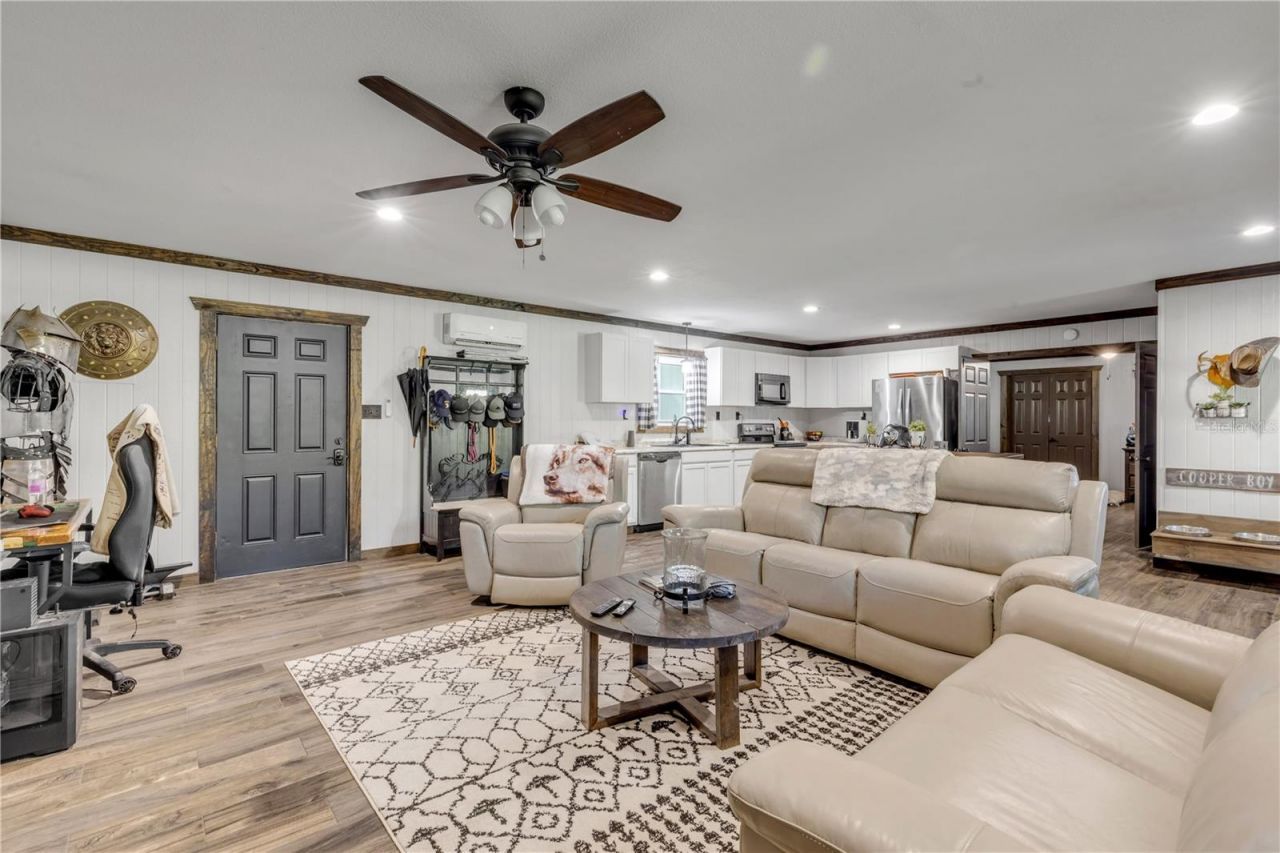 2195 W Poinsettia Drive, Port Orange, FL 32128 Photo