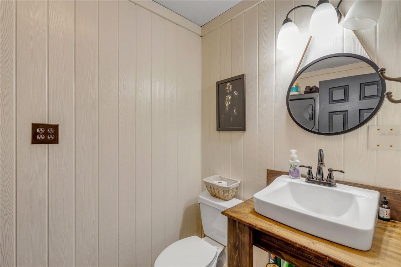 2195 W Poinsettia Drive, Port Orange, FL 32128 Photo