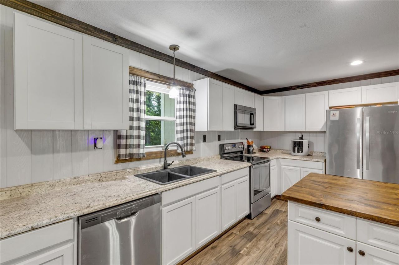 2195 W Poinsettia Drive, Port Orange, FL 32128 Photo
