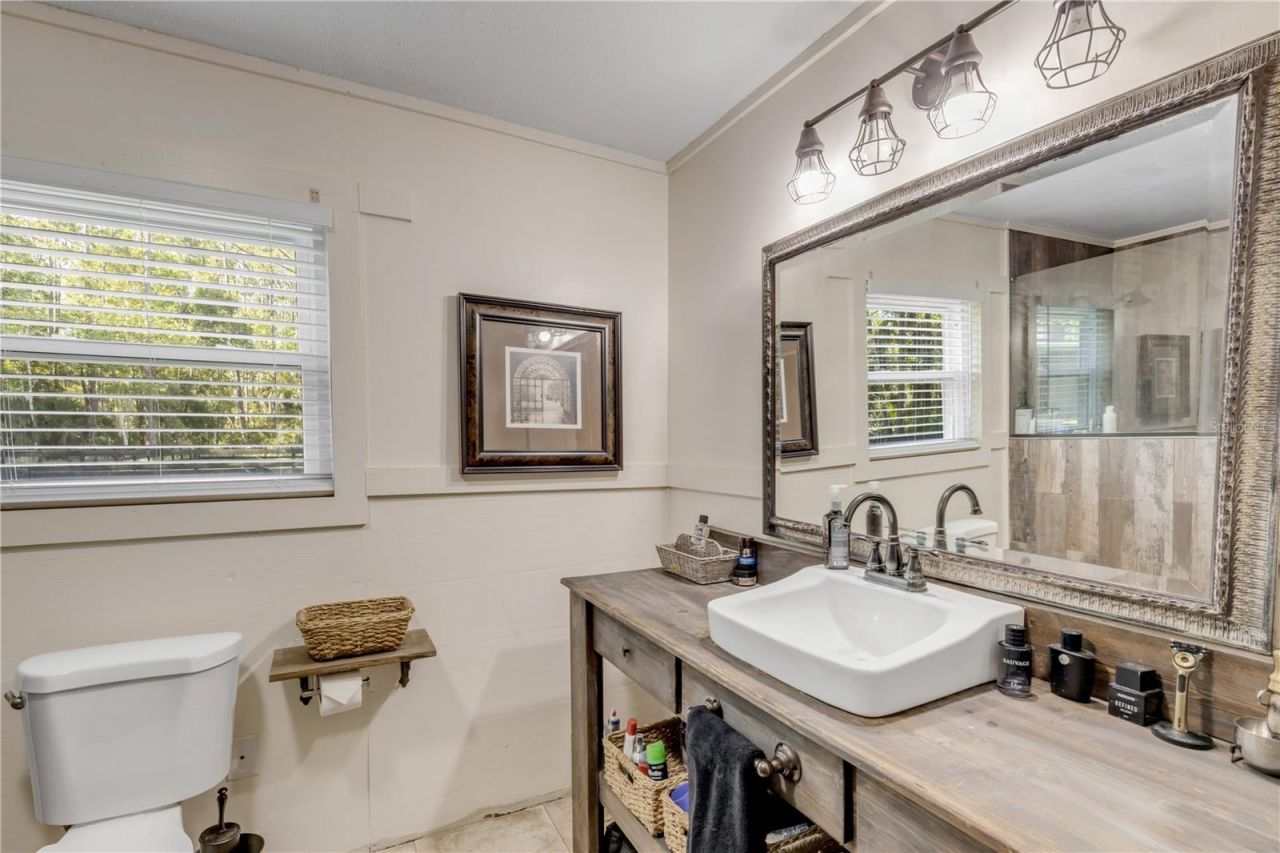 2195 W Poinsettia Drive, Port Orange, FL 32128 Photo