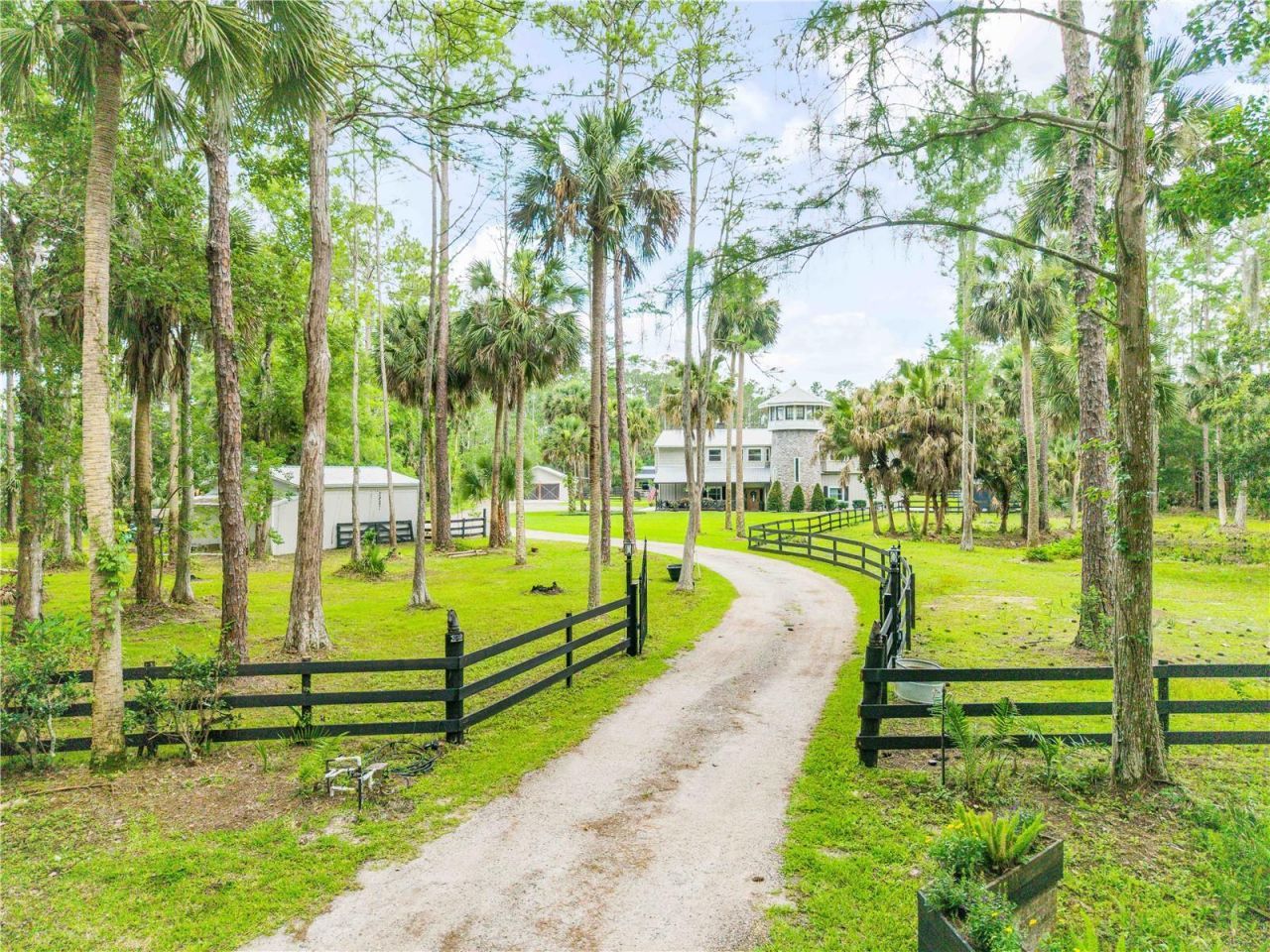 2195 W Poinsettia Drive, Port Orange, FL 32128 Photo
