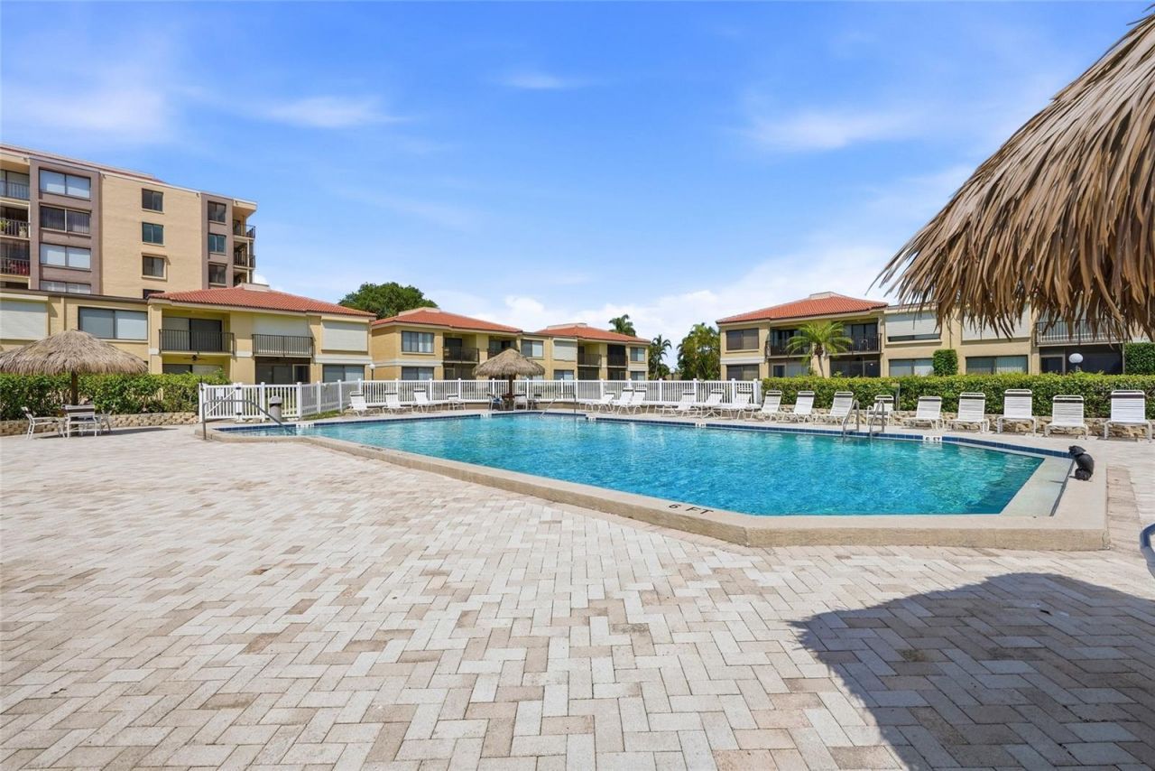6105 Palma Del Mar Boulevard S, Unit 219, Saint Petersburg, FL 33715 Photo