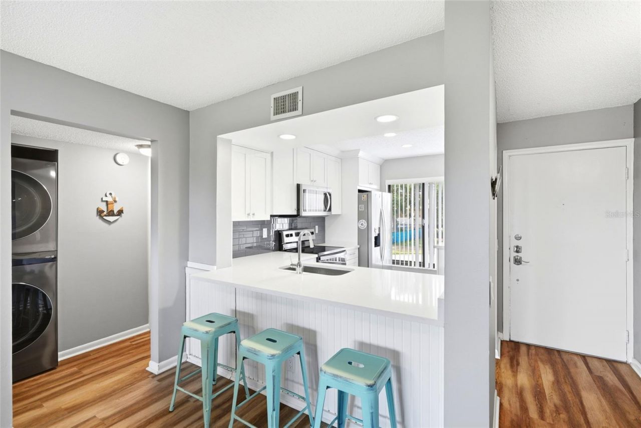 6105 Palma Del Mar Boulevard S, Unit 219, Saint Petersburg, FL 33715 Photo