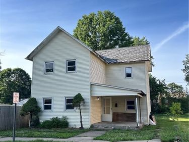 341 Saint Clair Avenue SW, New Philadelphia, OH 44663
