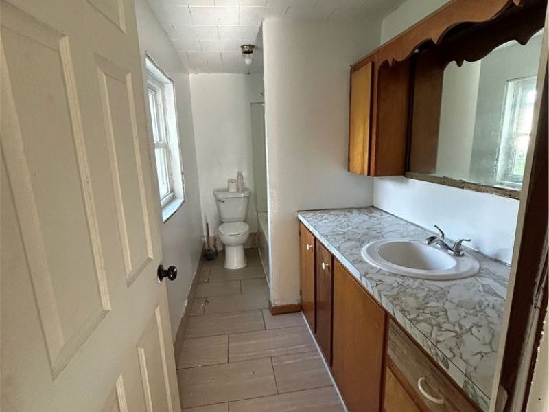 341 Saint Clair Avenue SW, New Philadelphia, OH 44663 Photo 4