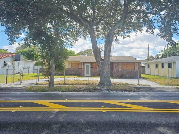 4506 Taft St , Hollywood, FL 33021