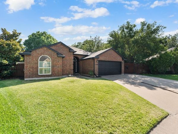 3481 Galaway Bay Drive , Grand Prairie, TX 75052