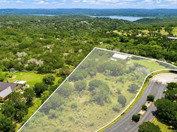 112 Ridge Harbor DR, Spicewood, TX 78669