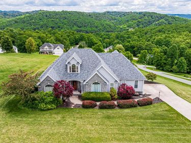 8 Allen Circle, Fairmont, WV 26554