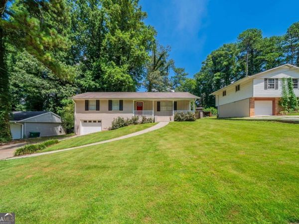 1518 Pine Glen Circle, Decatur, GA 30035