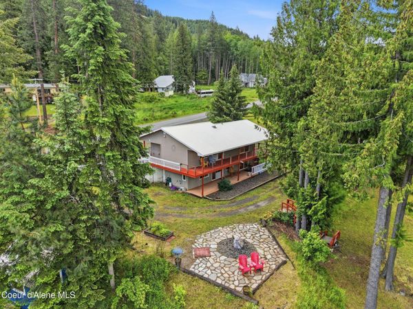 955 Bottle Bay Road , Sagle, ID 83860